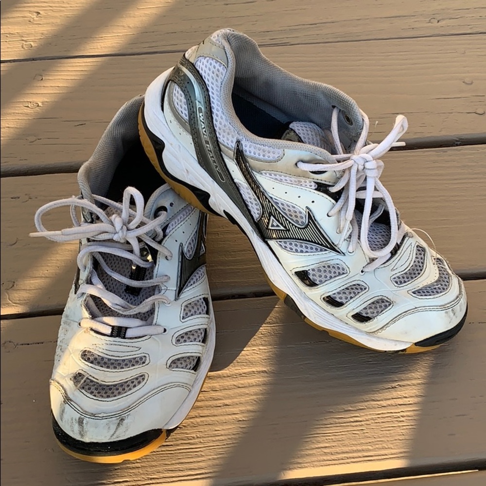 Mizuno Wave Rally Volleyball Shoes US Size 9.5